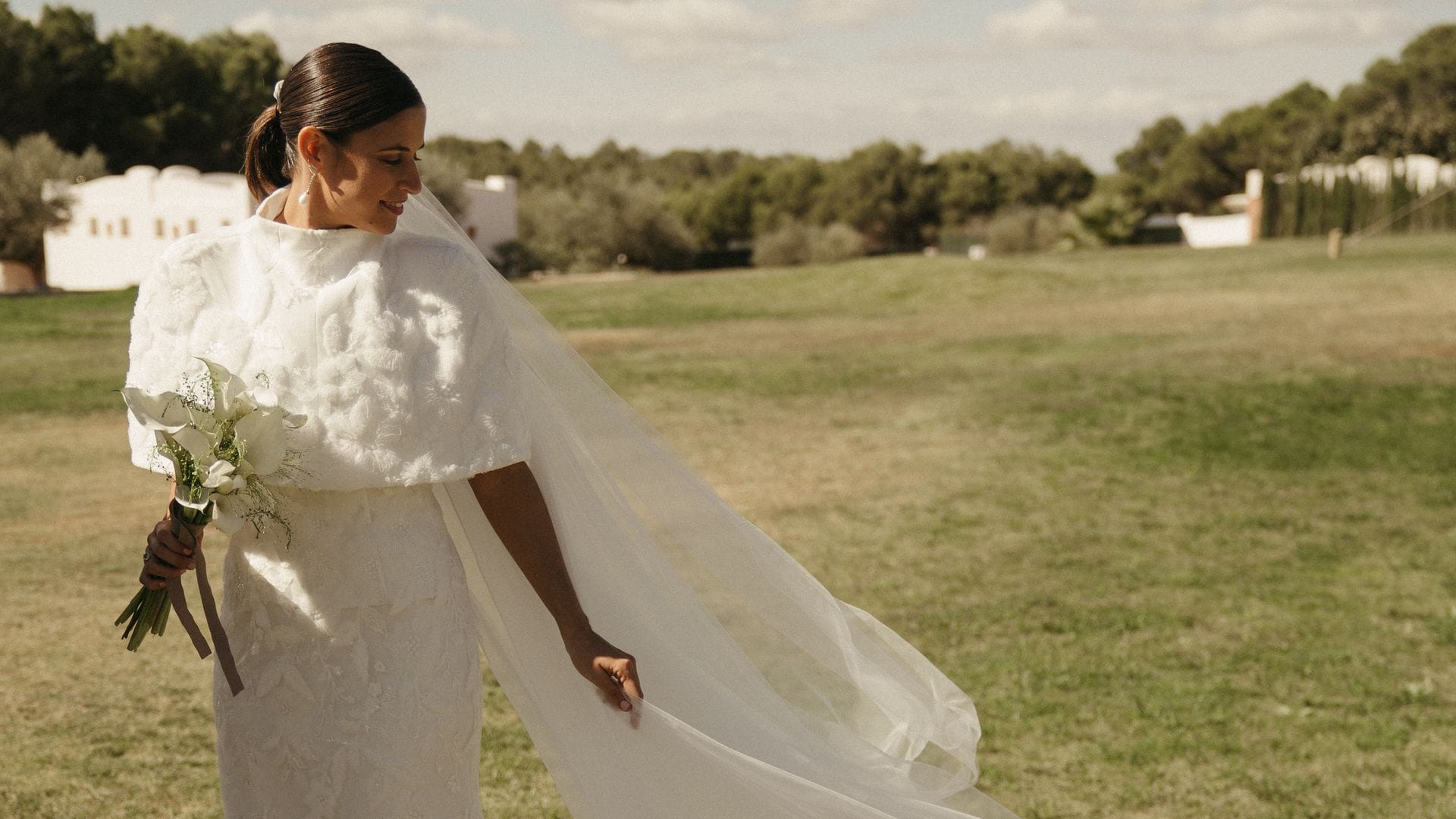 Los consejos de 7 diseñadores de renombre para no tener sustos con tu vestido de novia en la boda