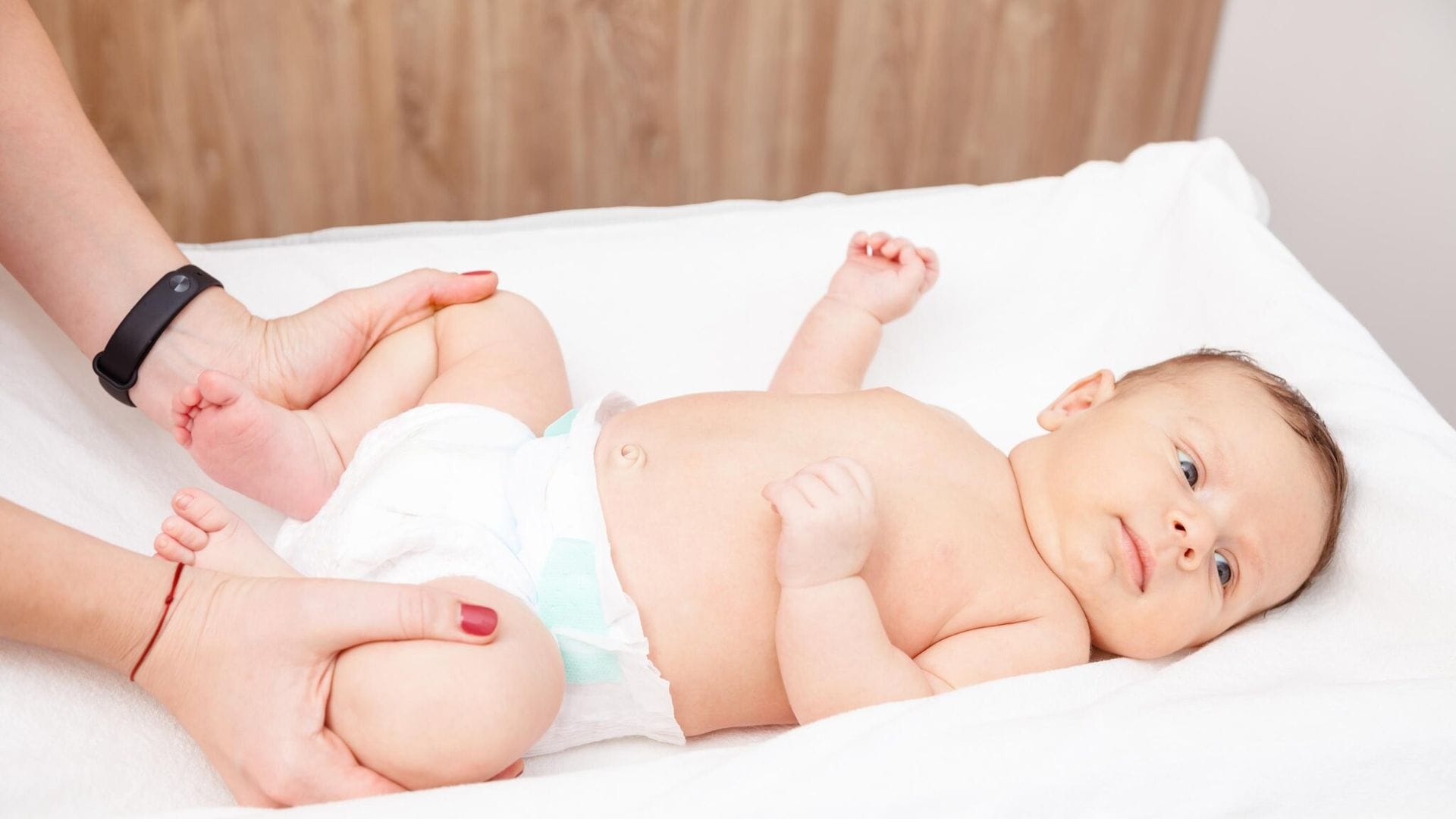 ¿Qué riesgos tiene la cadera laxa en el recién nacido?