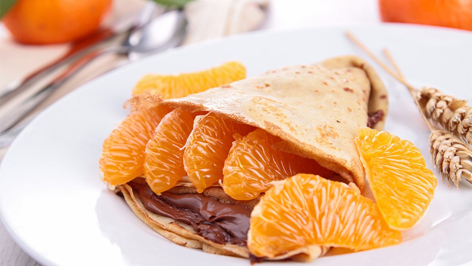 Crepes con crema de cacao casera y mandarina