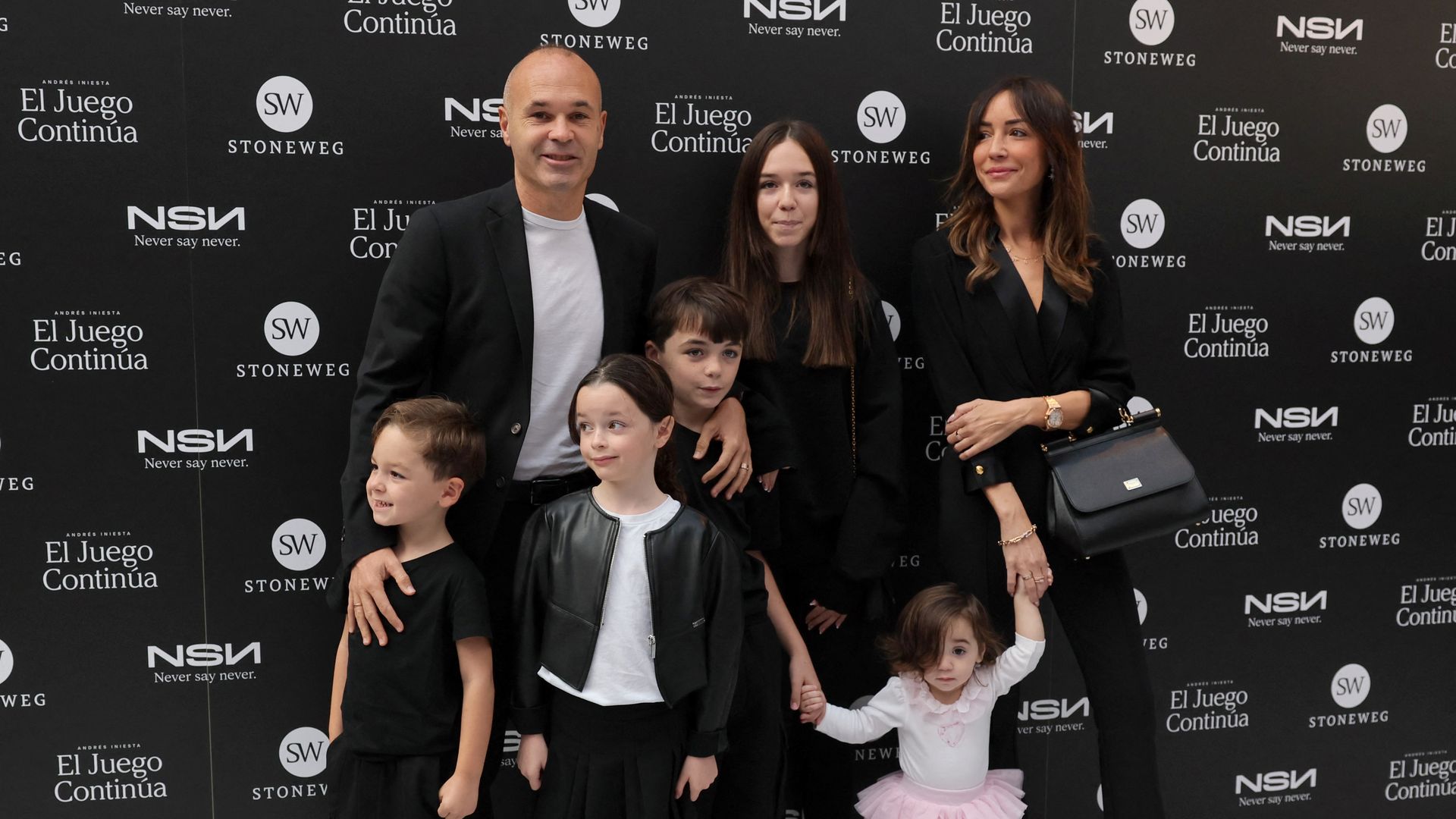 El emocionado discurso de Andrés Iniesta dedicado a su mujer Anna y sus cinco hijos tras anunciar su retirada