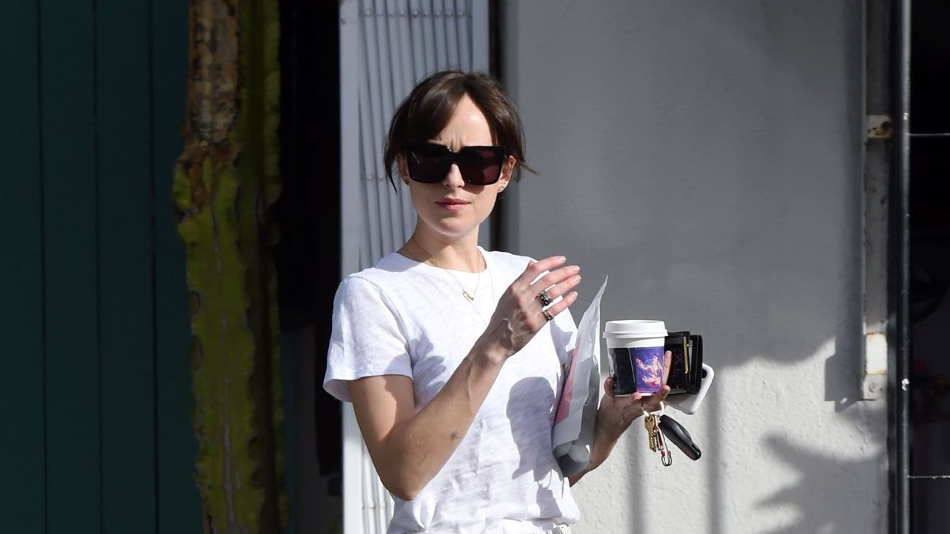 Dakota Johnson y Chris Martin, las imágenes de sus vacaciones en España