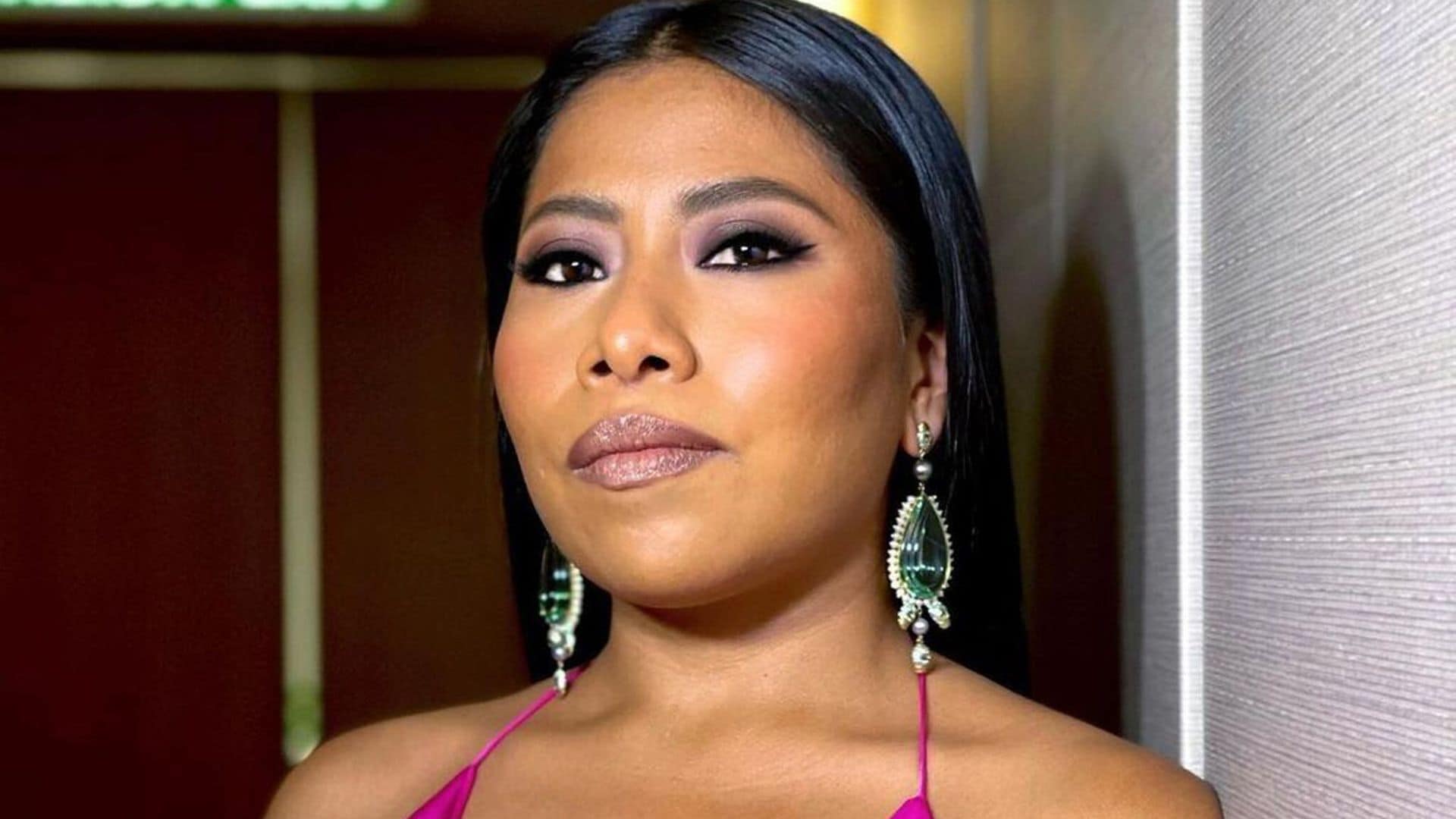 Yalitza Aparicio se luce como conductora en los Globos de Oro 2021