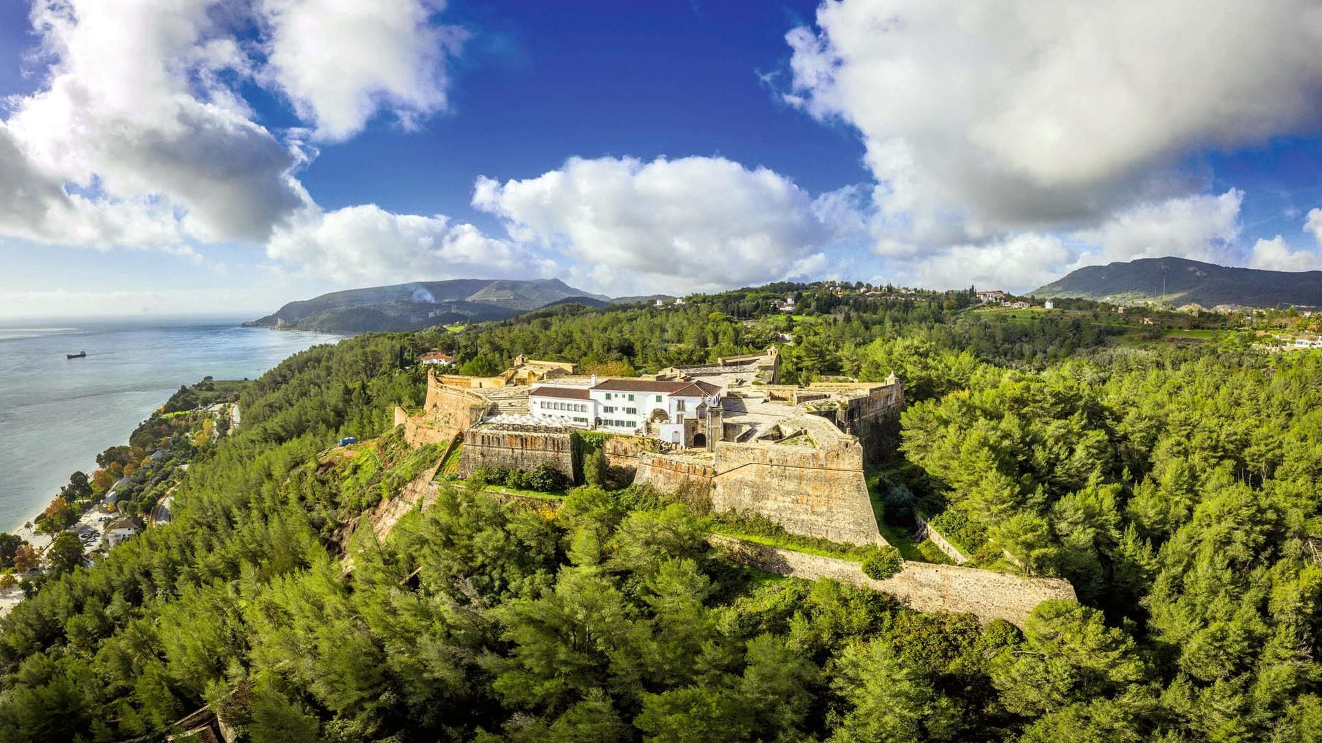 Setubal (Portugal): Fortalezas, baños y paseos en barco