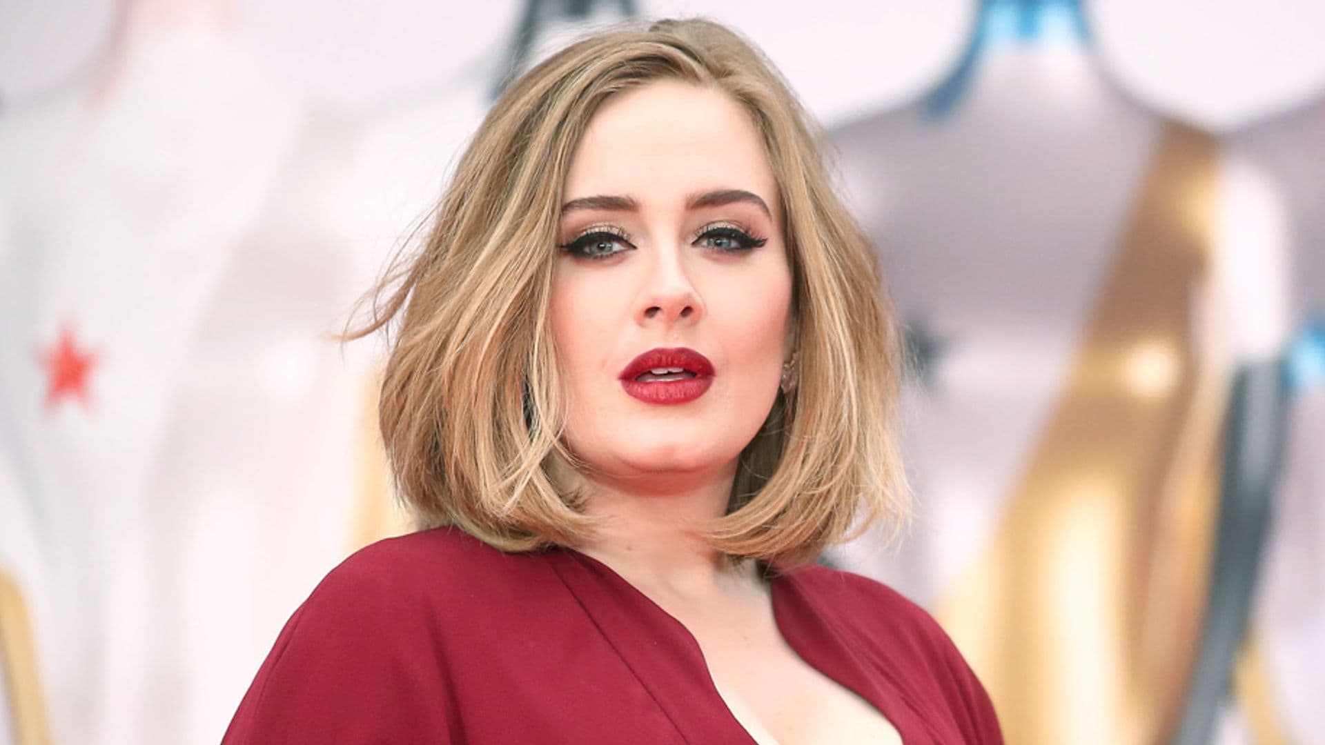 Adele realizó este ejercicio para perder 14 libras después de su divorcio, ¡y luce fabulosa!