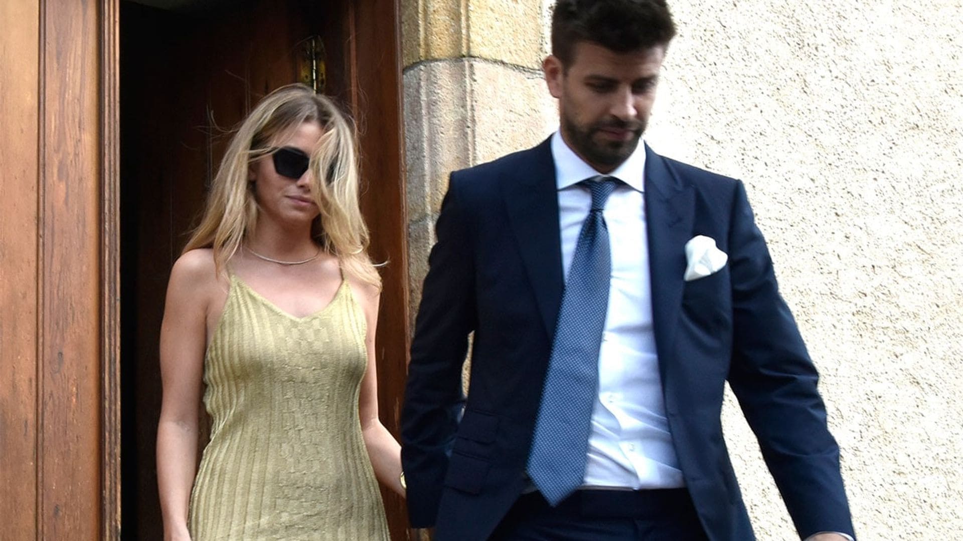 Gerard Piqué apareció en la boda de su hermano de la mano de Clara Chía