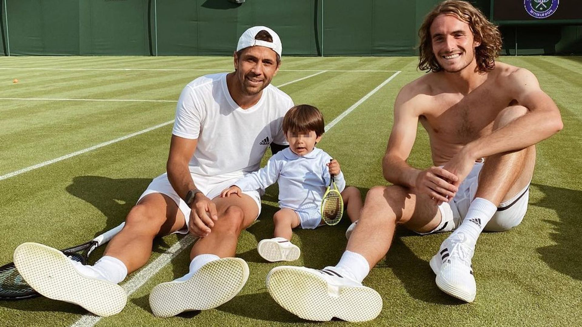 ¡De Roland Garros a Wimbledon! Miguel, el hijo de Ana Boyer y Fernando Verdasco, uno más en la pista