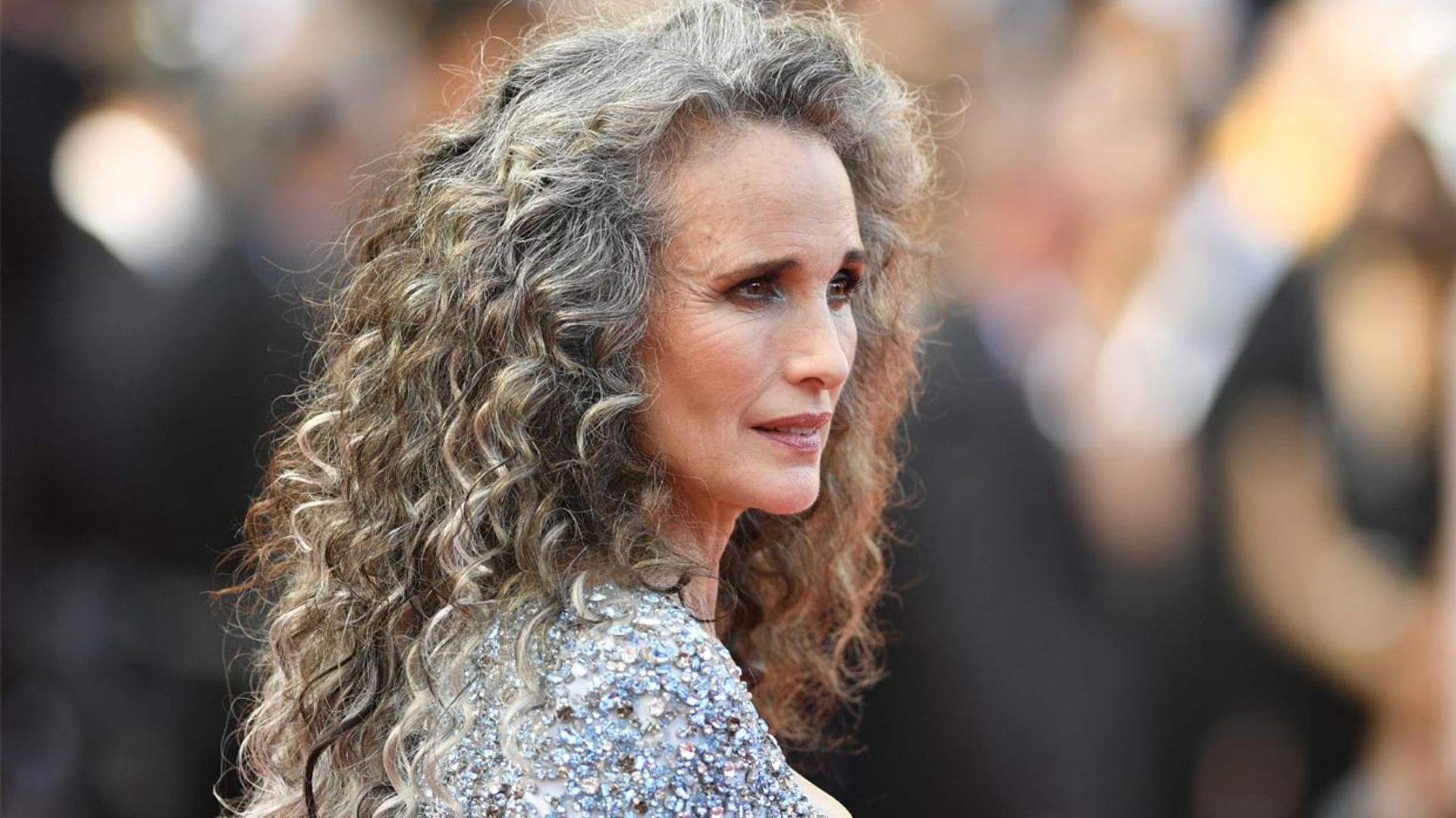 Primero fueron las 'royals' y ahora, las actrices: las canas llegan a Cannes gracias a Andie MacDowell