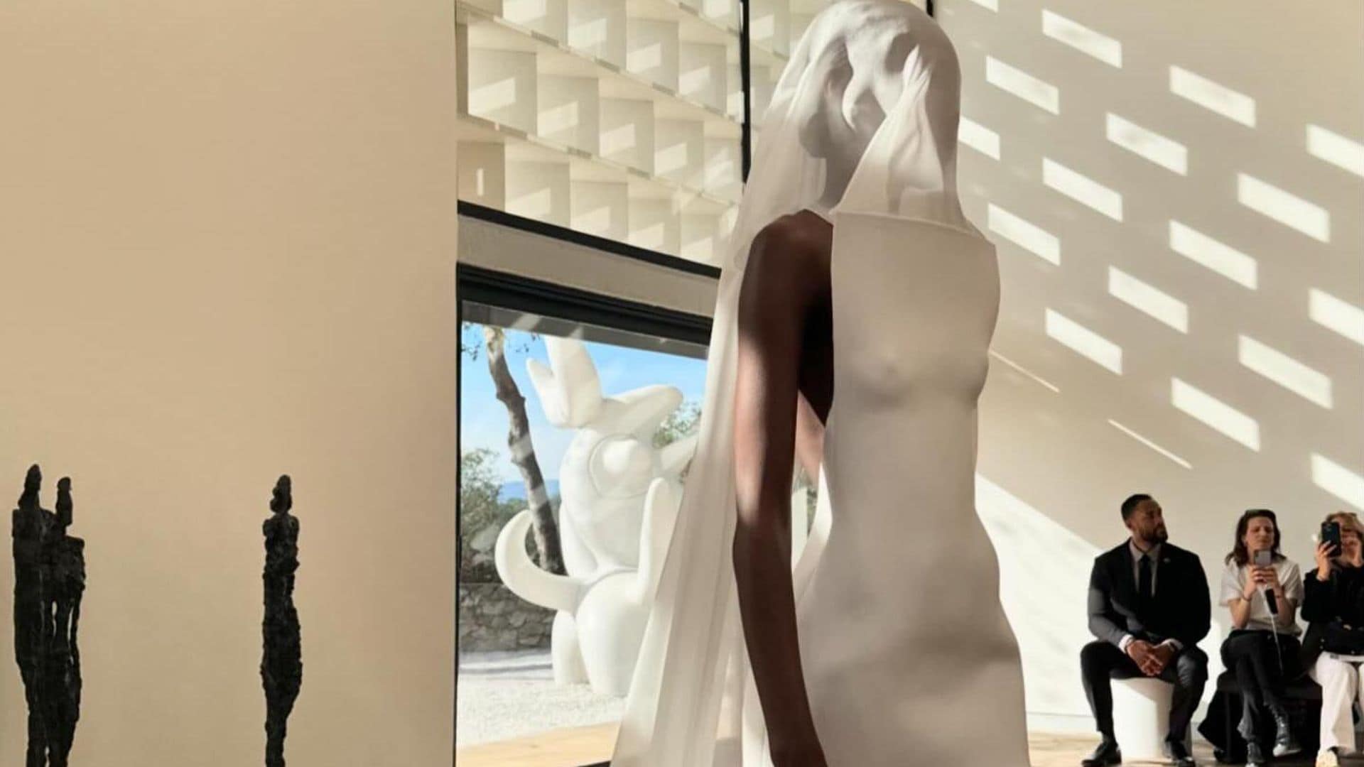 El vestido de novia de Jacquemus del que todo el mundo está hablando