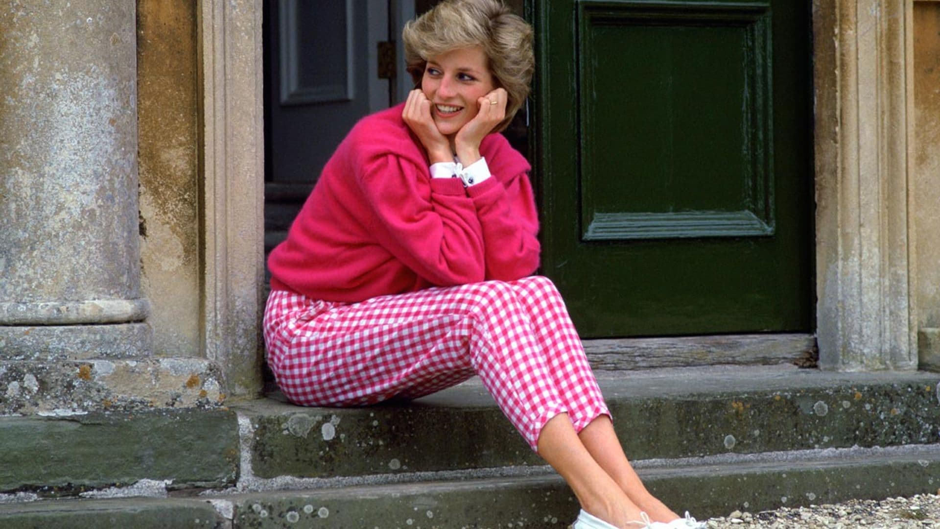Los looks que Diana de Gales compraría en las rebajas de Zara por menos de 20€
