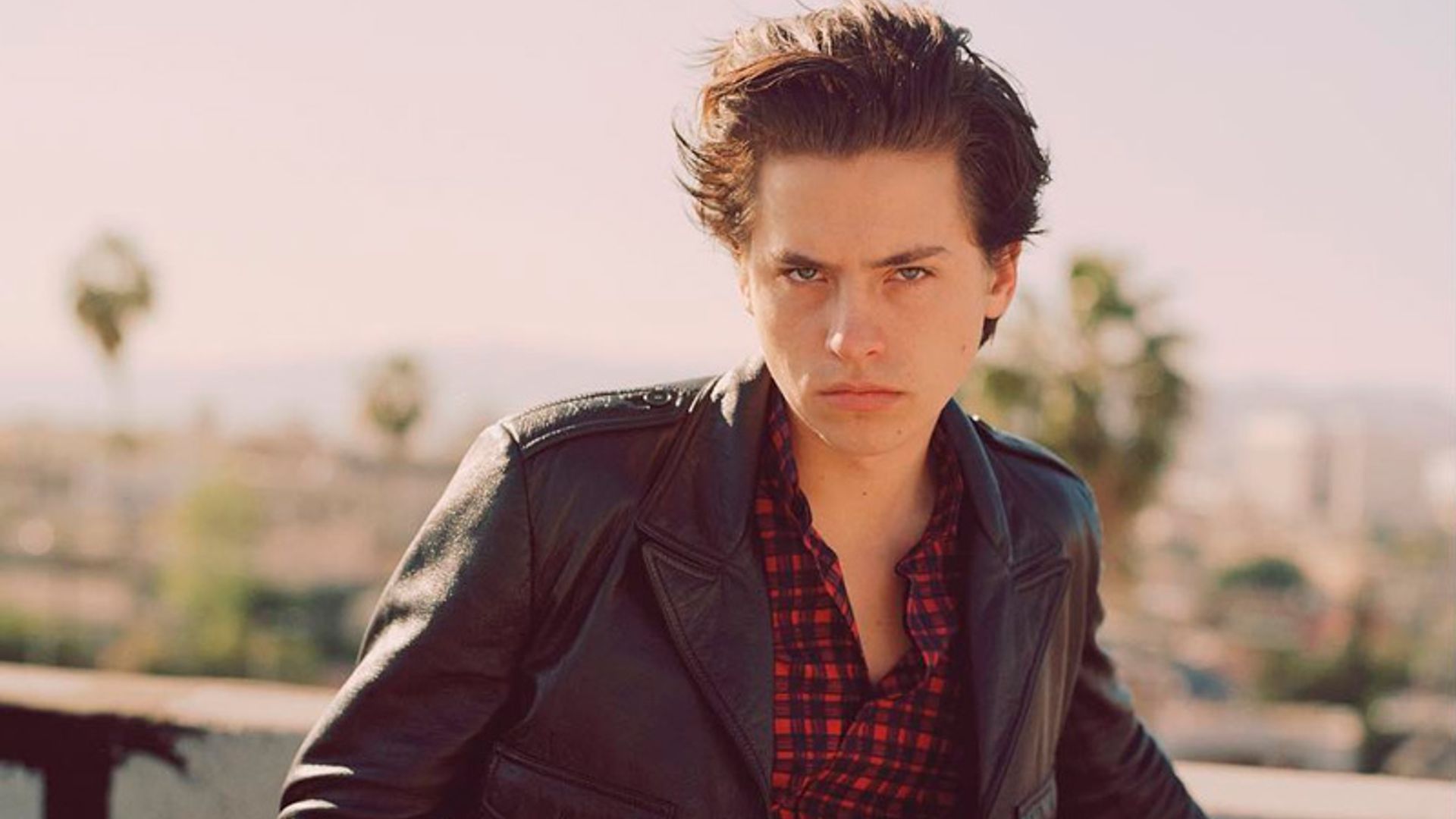 Cole Sprouse, de chico Disney a fotógrafo de moda e 'influencer'