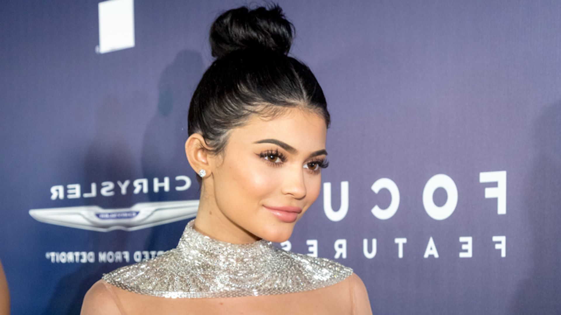 ¡Recógete el pelo! Ocho peinados fáciles de Kylie Jenner para darle un toque diferente a tu melena