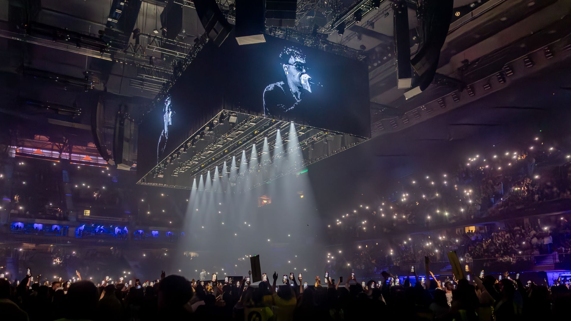 Si te has perdido el concierto de Quevedo en Madrid, este es el resumen de sus mejores momentos: así hemos vivido la macrofiesta del ídolo urbano