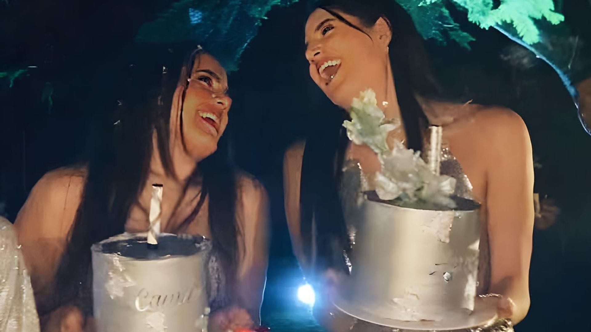 Camila y América, hijas de Alejandro Fernández, celebran sus 25 años en una ‘silver party’