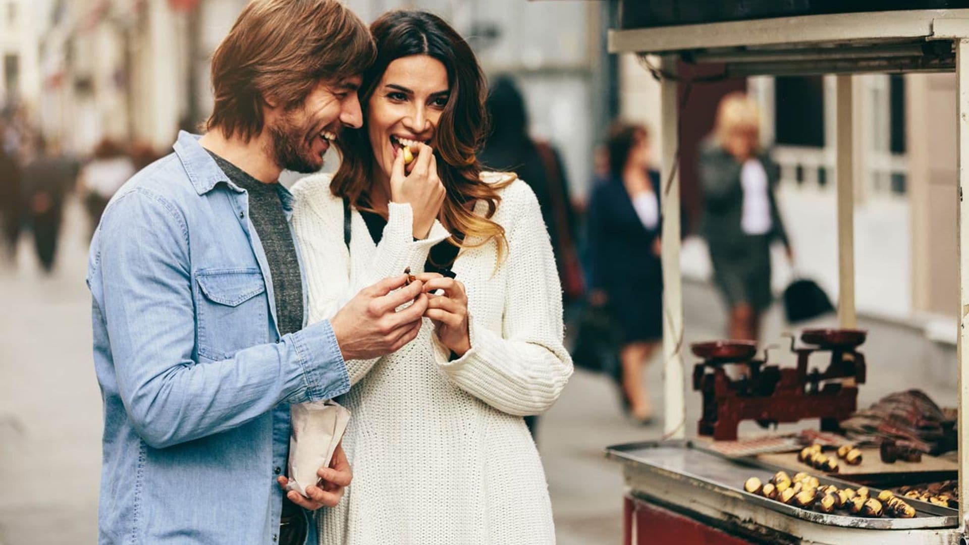 ¿Nueva en las apps para ligar? Estos consejos te ayudarán a encontrar pareja