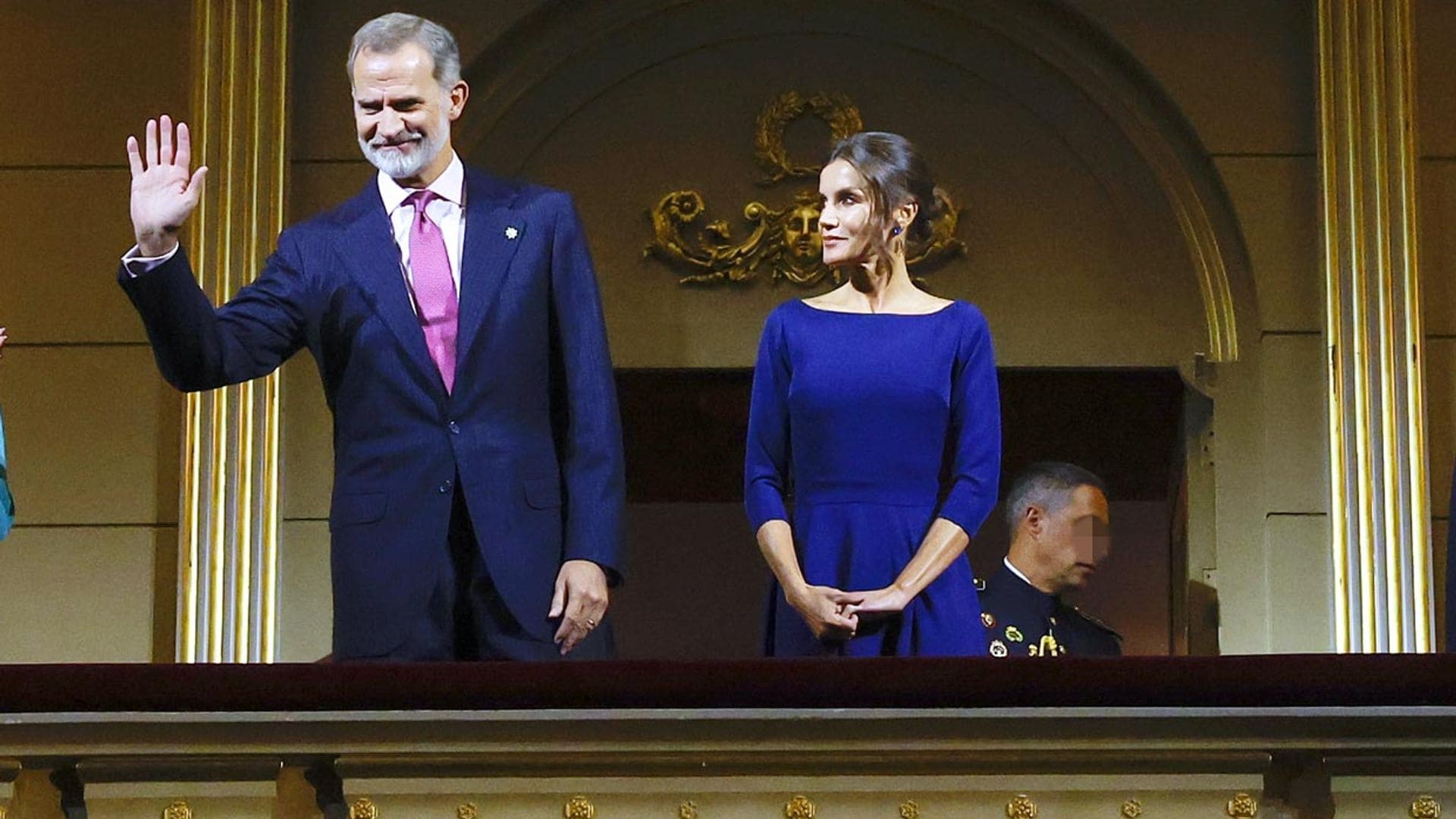 Los Reyes disfrutan de una velada en la ópera con Isabel Preysler y Paloma Segrelles entre los invitados