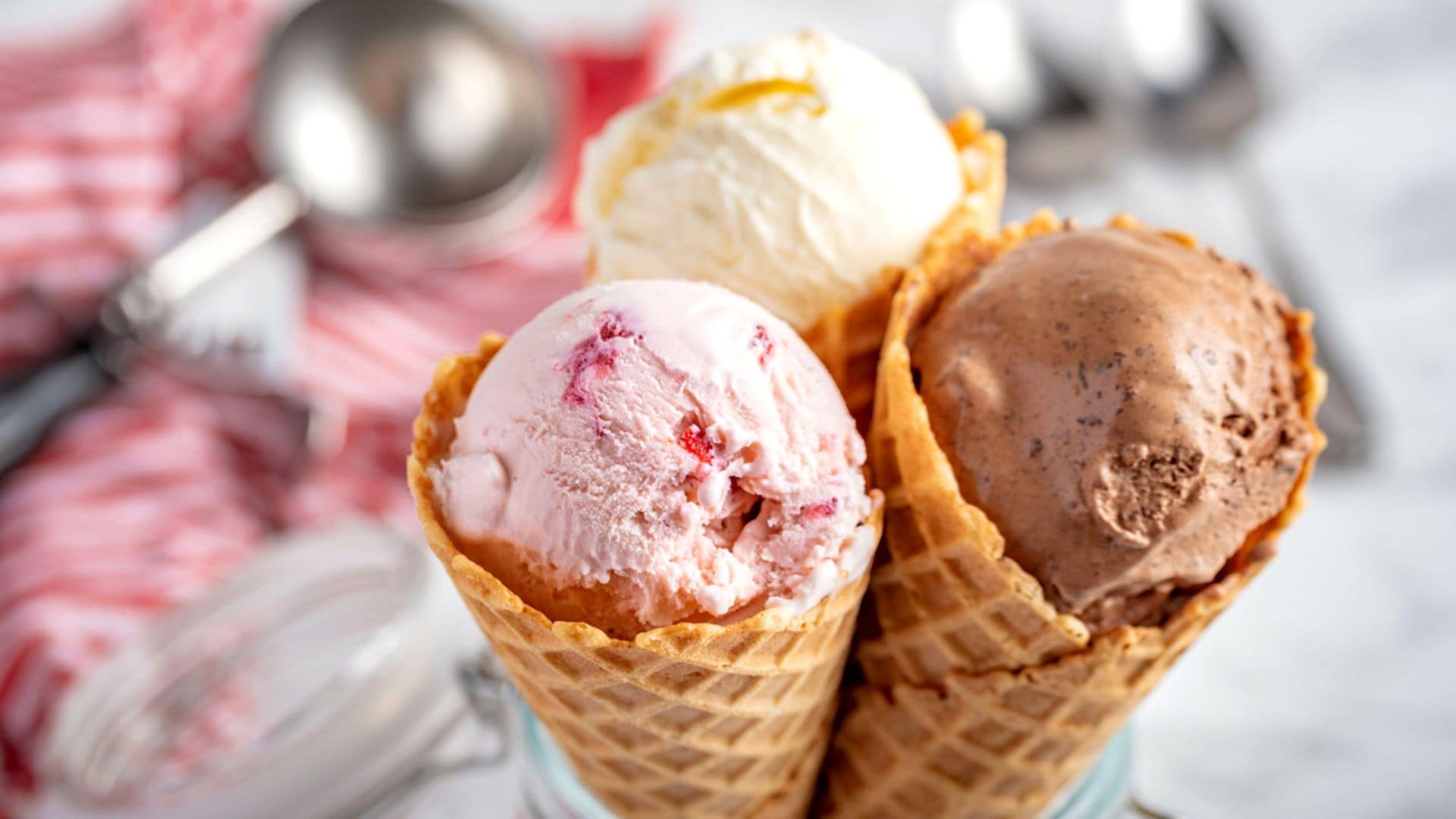 7 ideas deliciosas para preparar tus propios cucuruchos helados