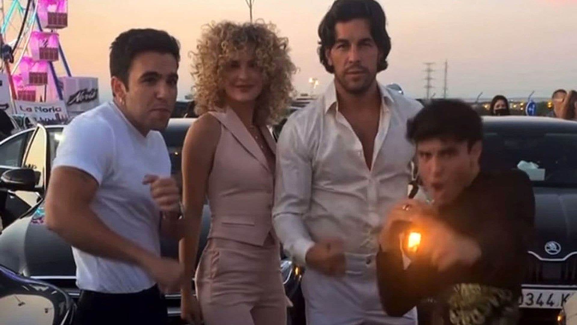 ¿Son Olivia Newton-John y John Travolta? No, son los hermanos Casas con sus looks de 'película'