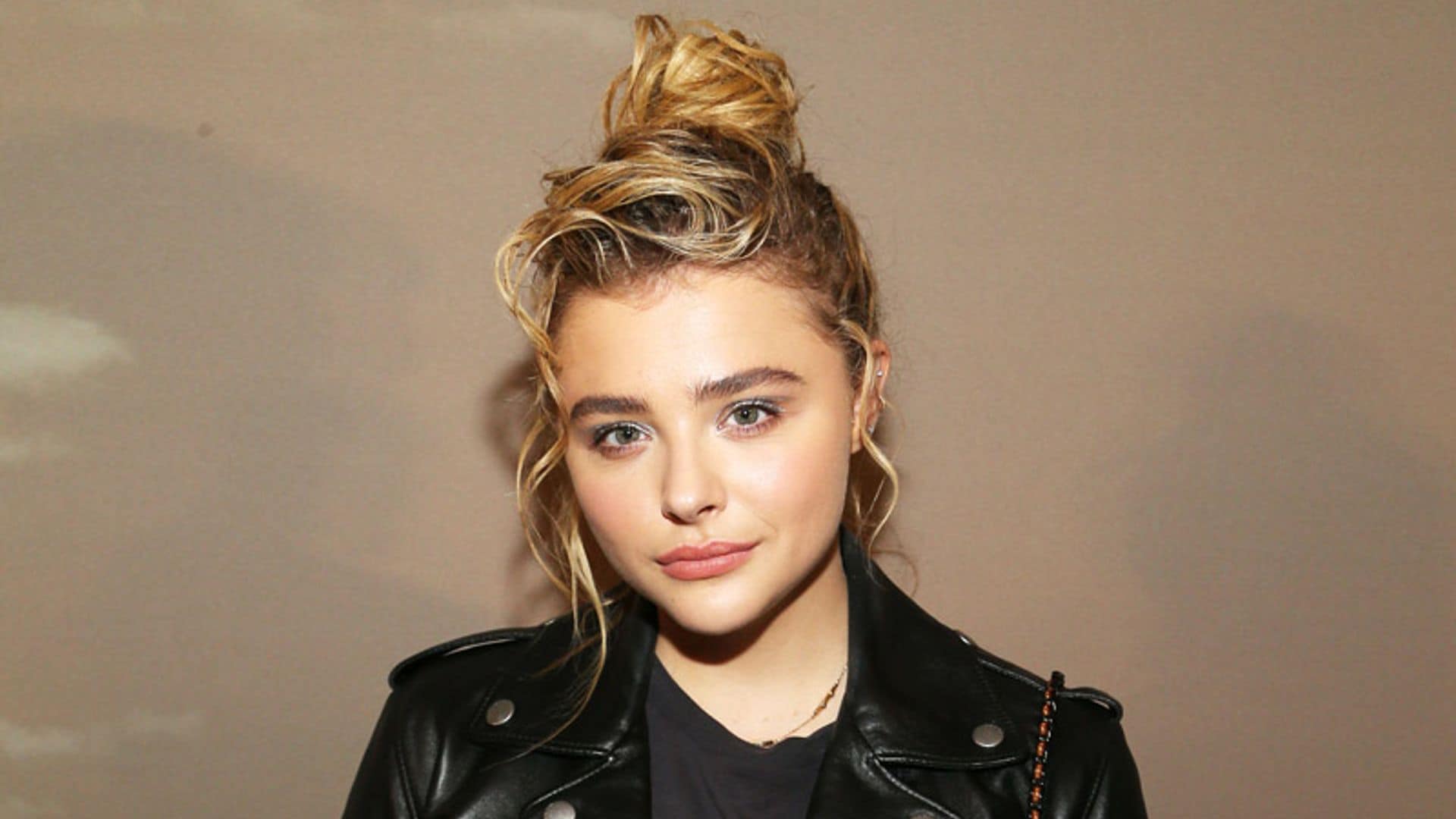 Inspírate en los peinados de Chloë Grace Moretz y dale un toque desenfadado a tu 'look'