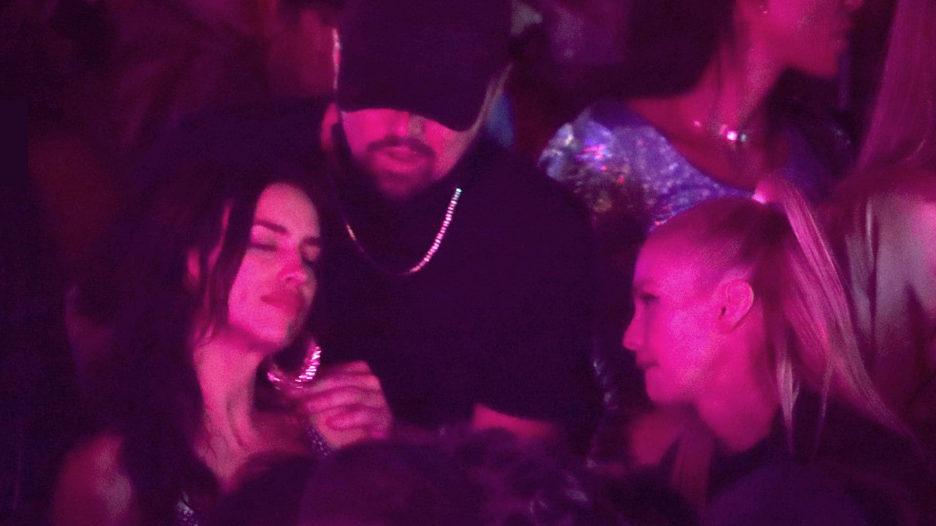 Leonardo DiCaprio e Irina Shayk pasan más tiempo juntos en Coachella y alimentan los rumores