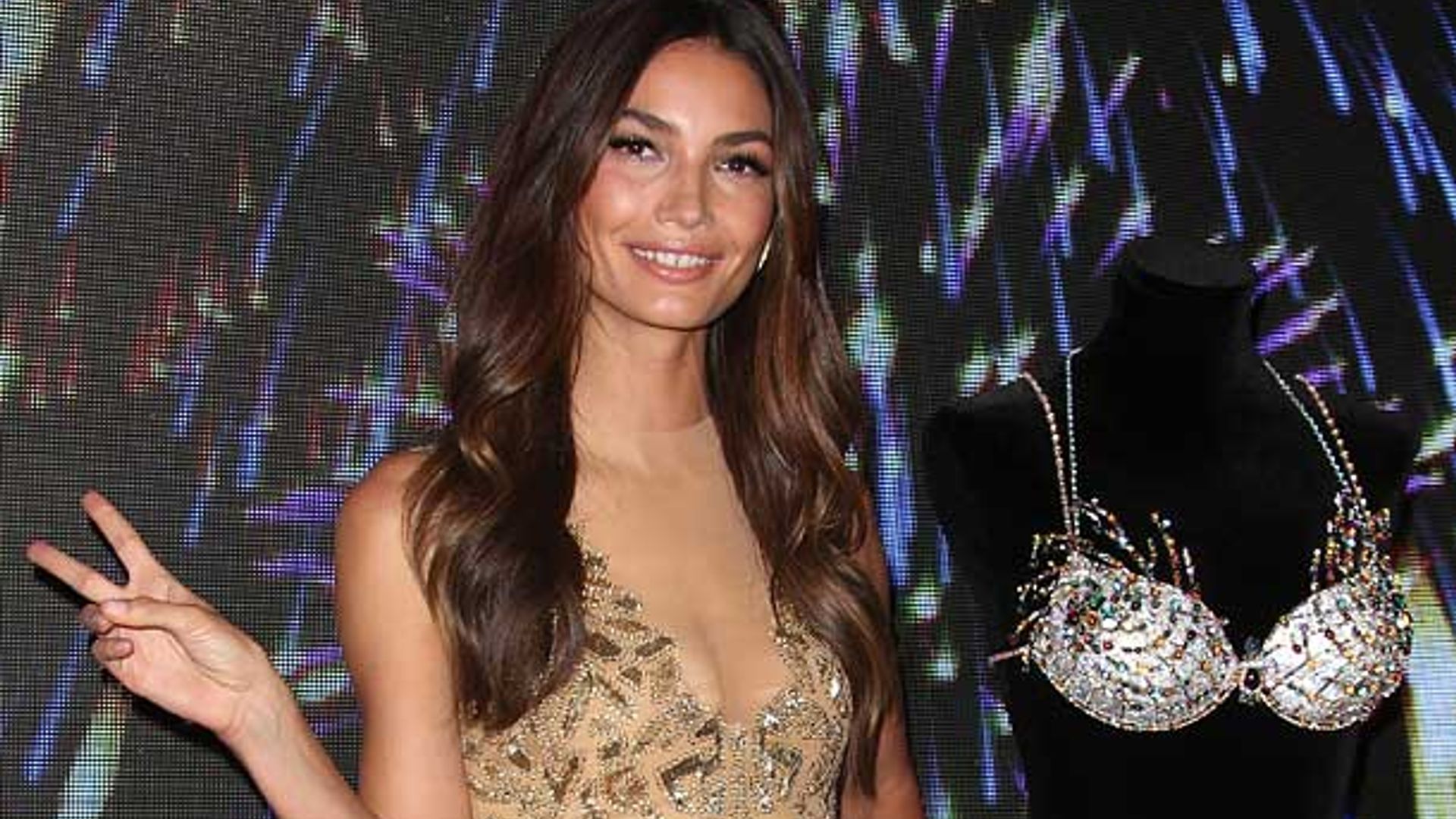 Lily Aldridge es la elegida: Llevará el ‘Fantasy Bra’ en el Victoria’s Secret Fashion Show 2015