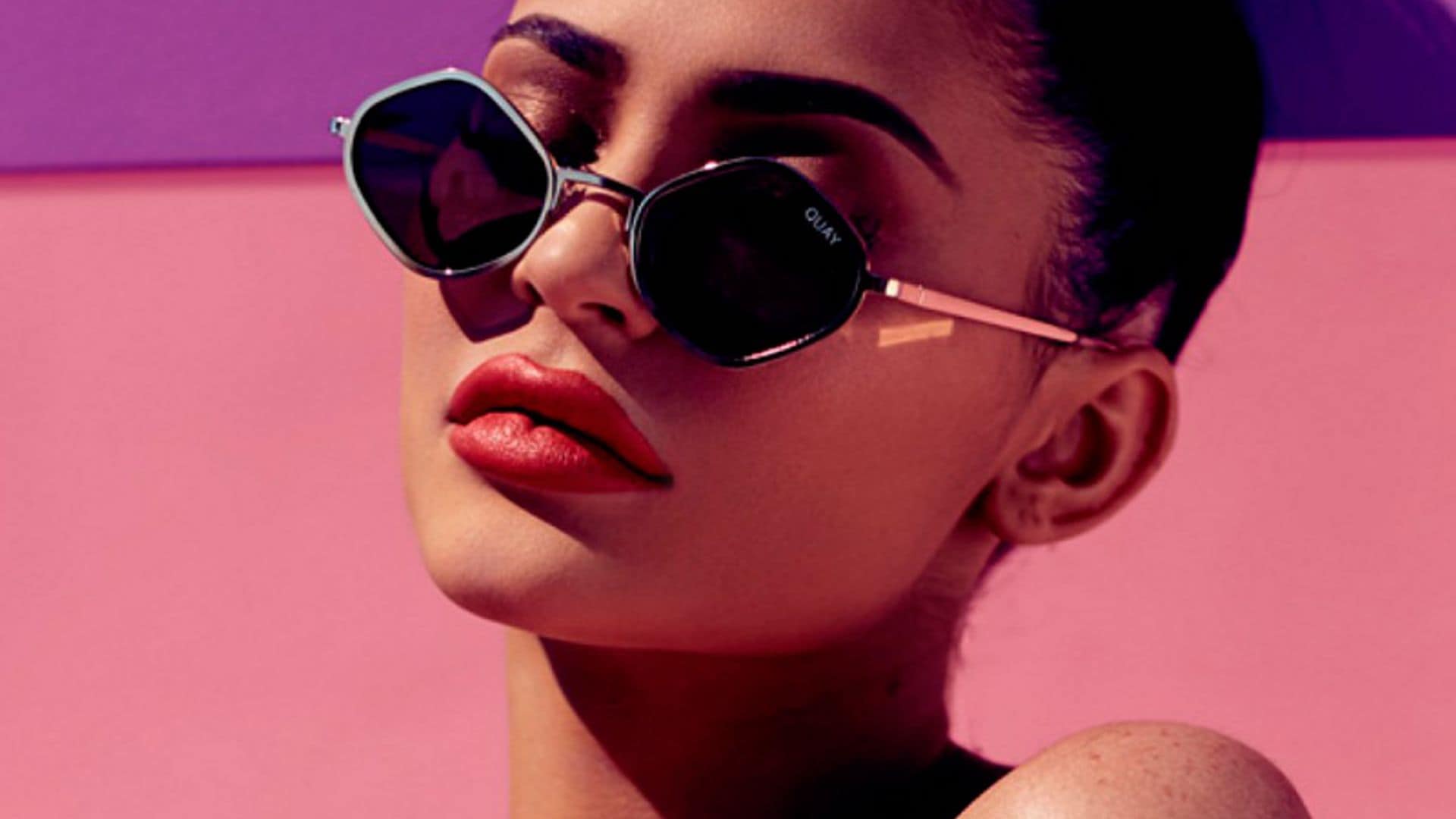 Kylie Jenner quiere que hablemos de… gafas de sol