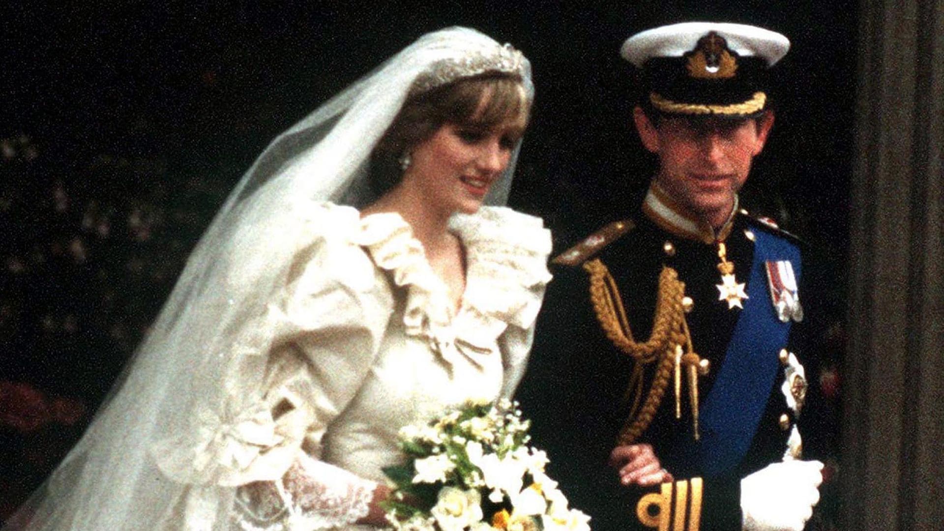 La anécdota más desconocida del vestido de novia de Diana de Gales