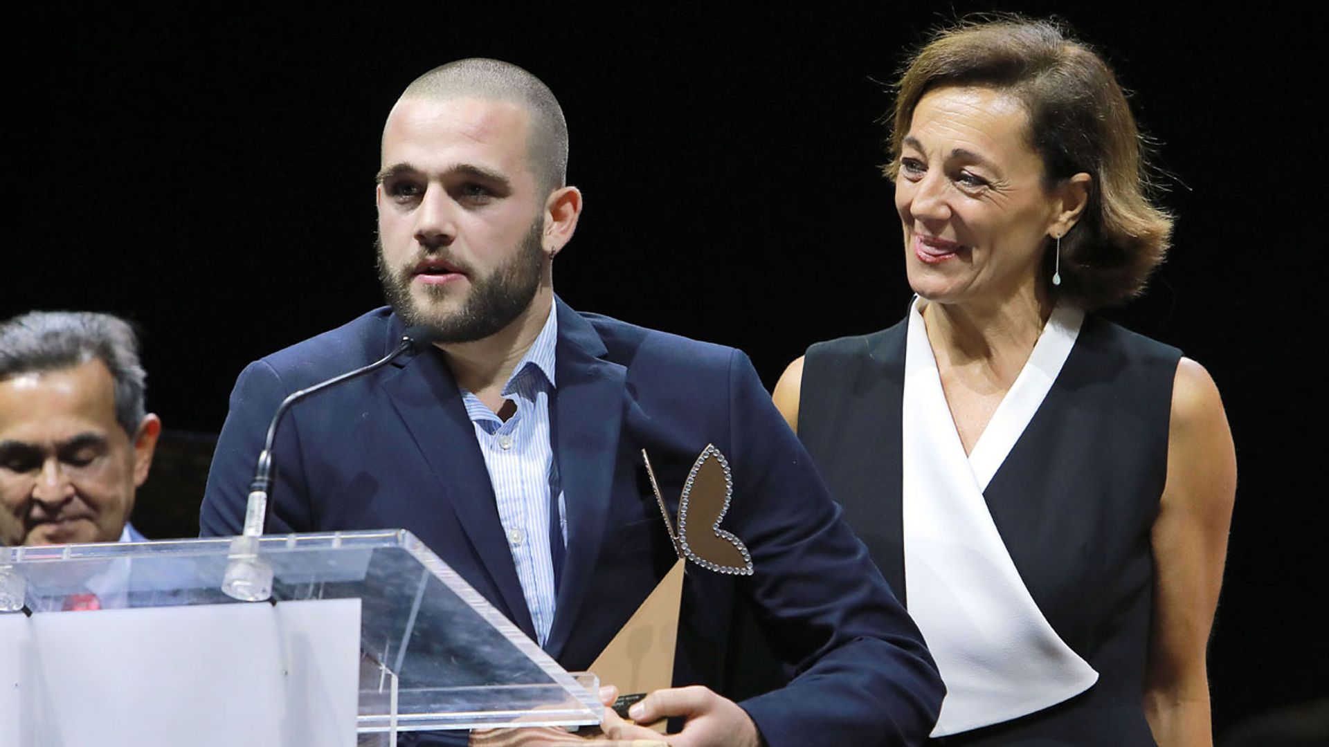 Escuchamos las emotivas palabras del hijo y la hermana de Blanca Fernández Ochoa en el primer homenaje a la deportista