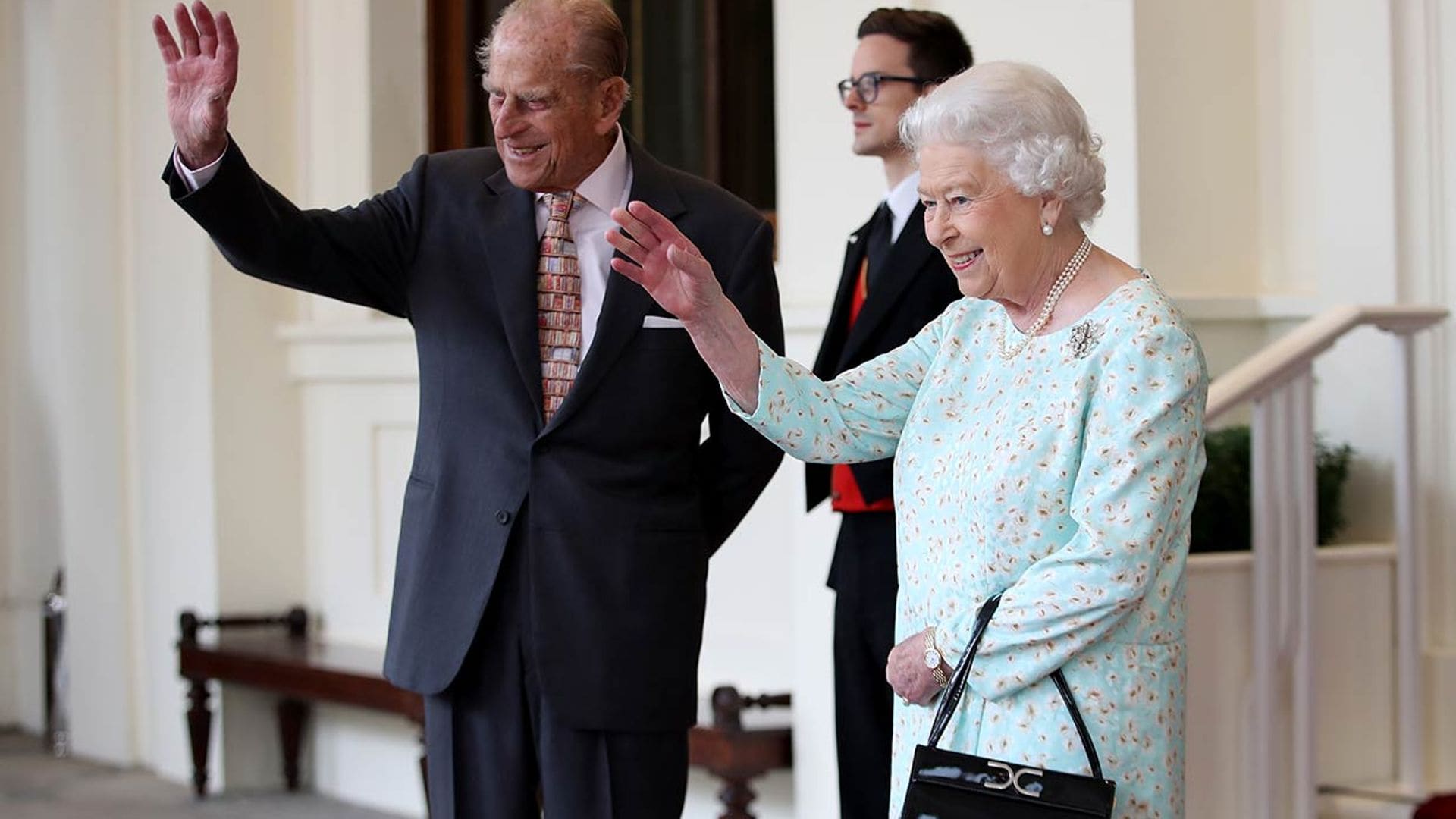 El mensaje de la reina Isabel II al hospital que cuidó a su marido Felipe de Edimburgo