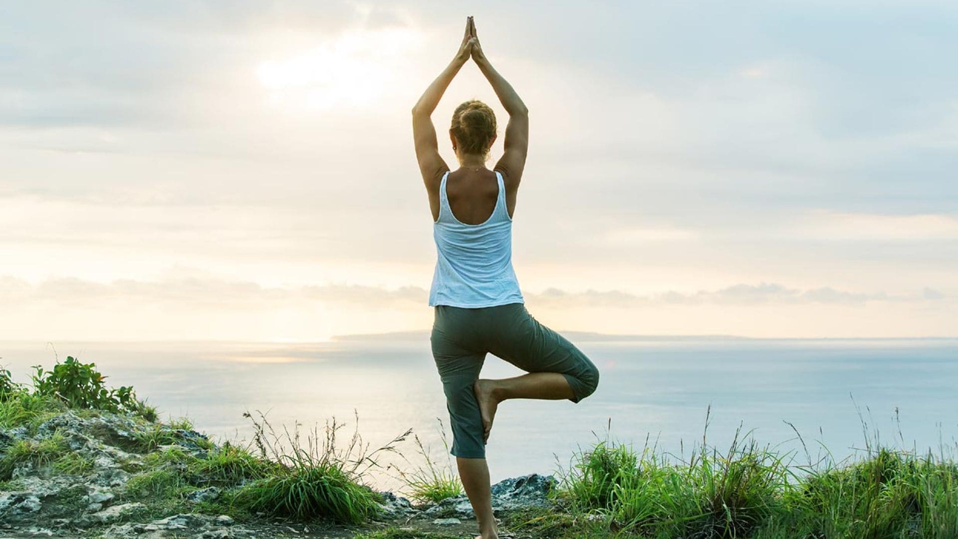 Apunta las posturas de yoga que son beneficiosas para tu suelo pélvico