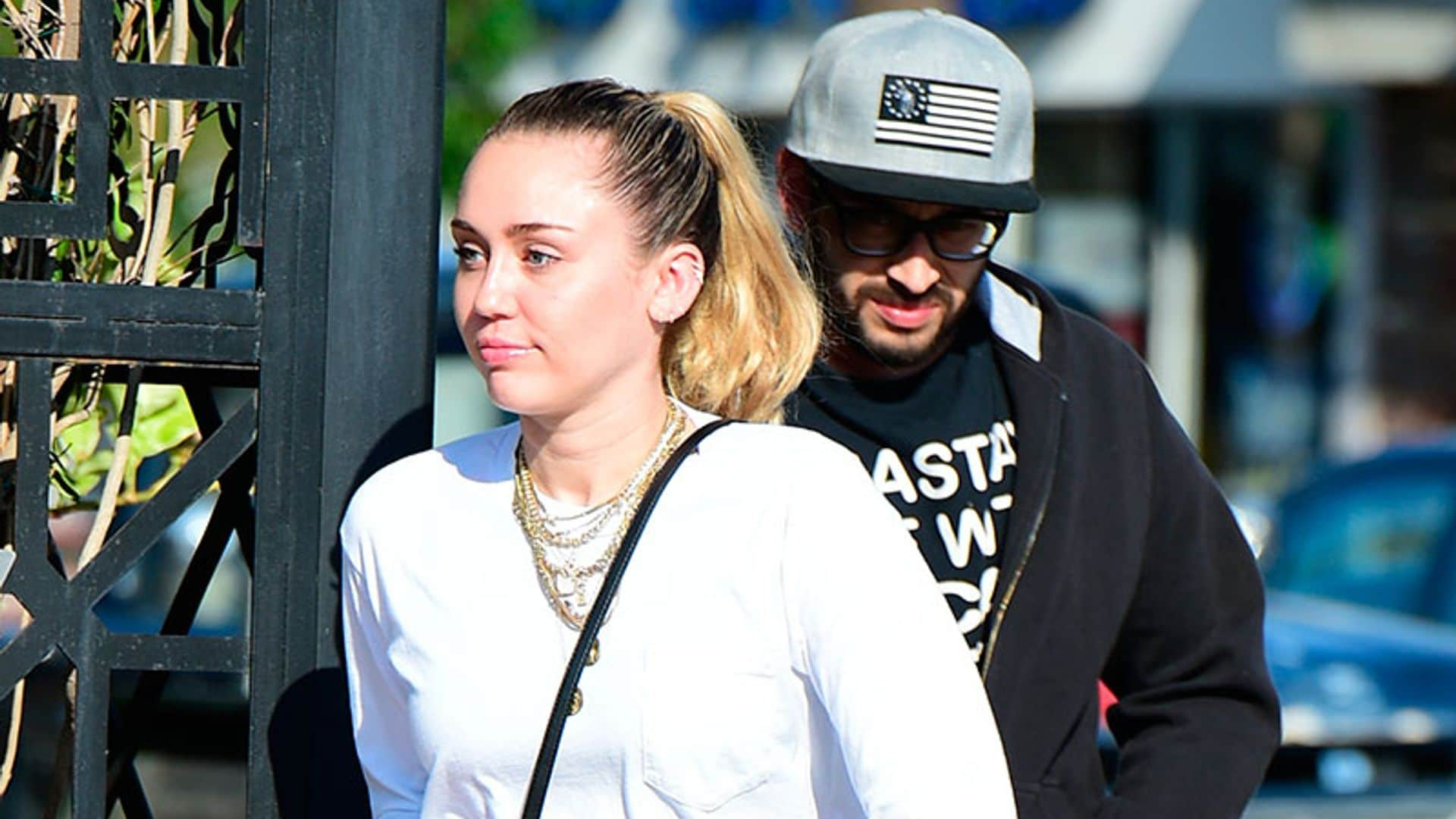 Miley Cyrus se enfrenta a su cumpleaños más difícil