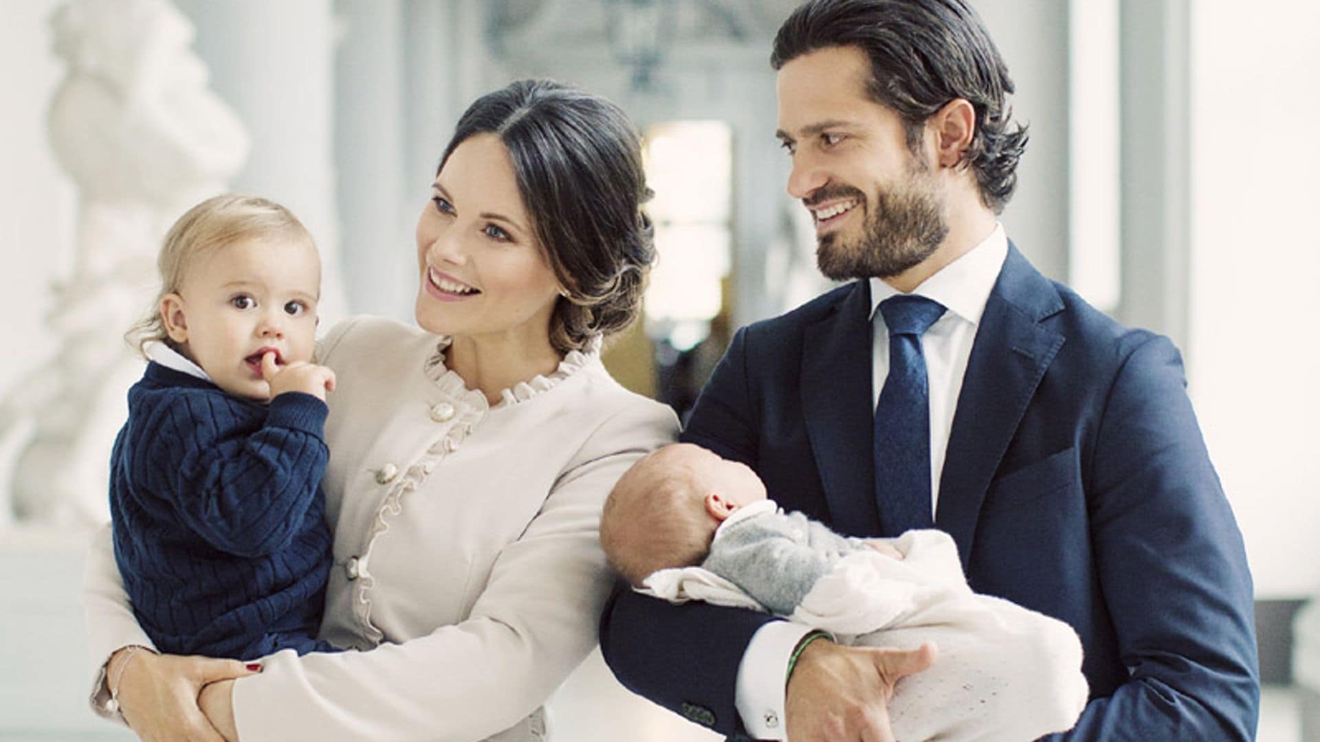 ¡Adorables! Carlos Felipe y Sofia de Suecia presumen de familia