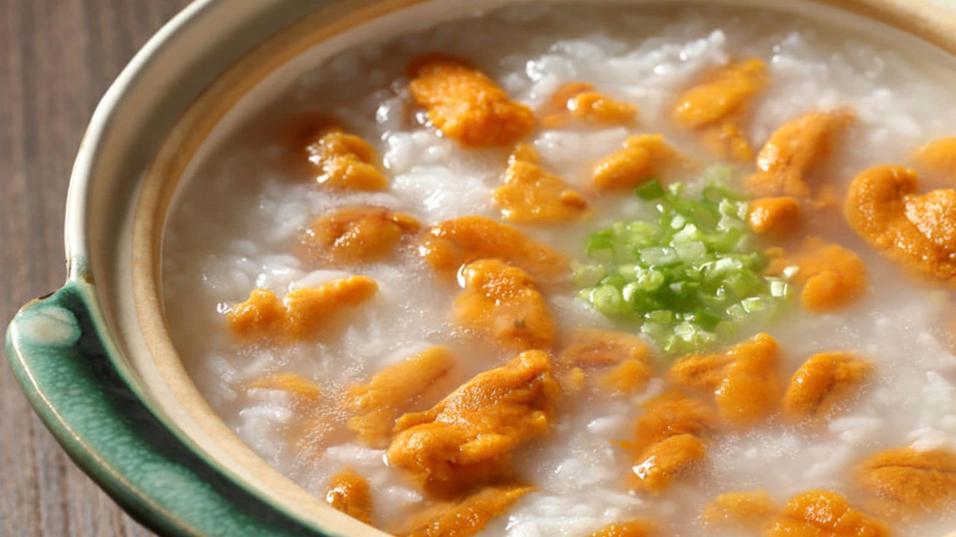 Sopa de arroz con erizos