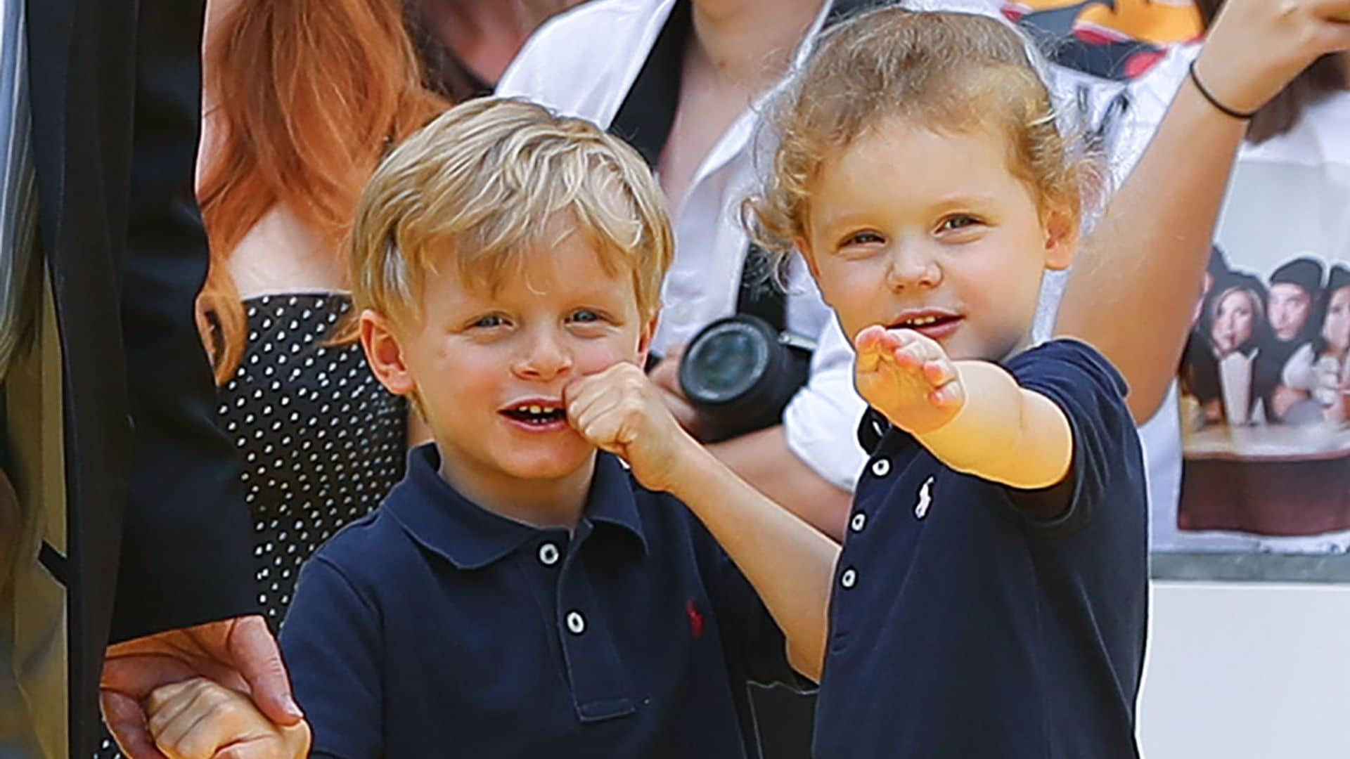 El primer día de los príncipes Jacques y Gabriella en su cole nuevo