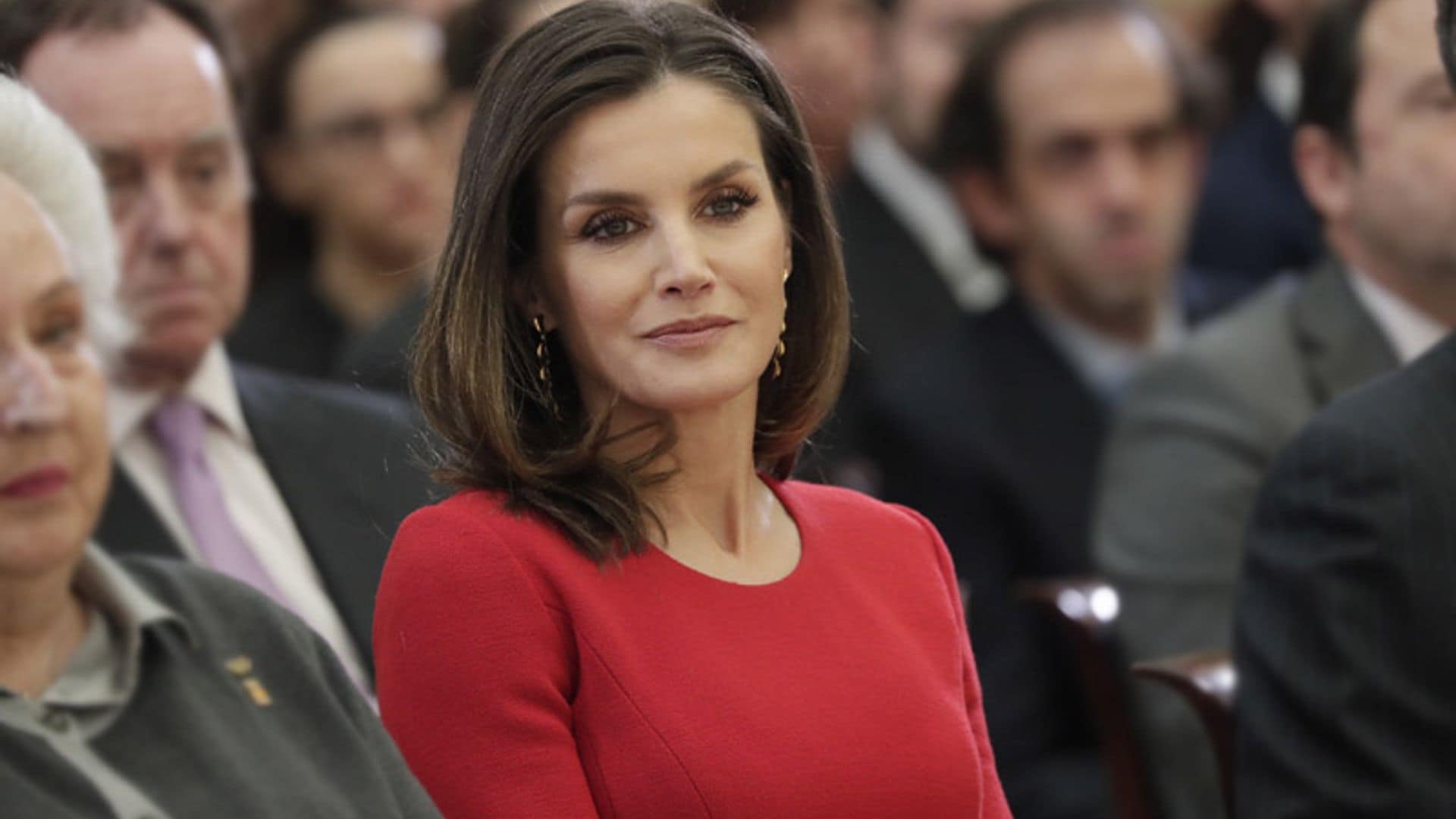 Doña Letizia se copia a sí misma con un vestido de 2015