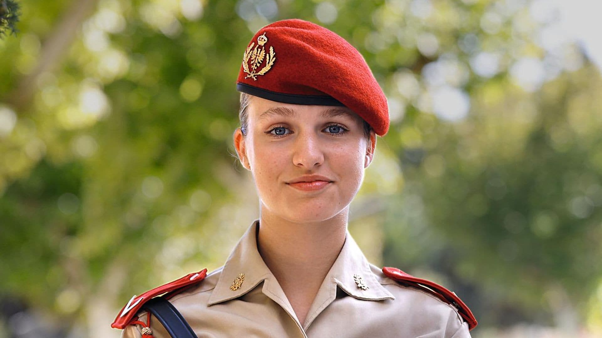 El gran cambio de la princesa Leonor: las imágenes más impactantes de su vida en el ejército