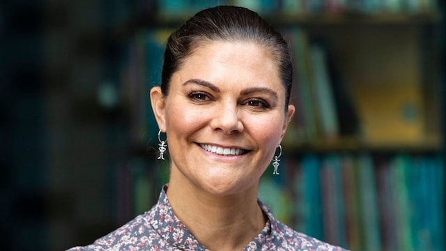 crown princess victoria of sweden attends the inauguration of a sculpture of astrid lindgren