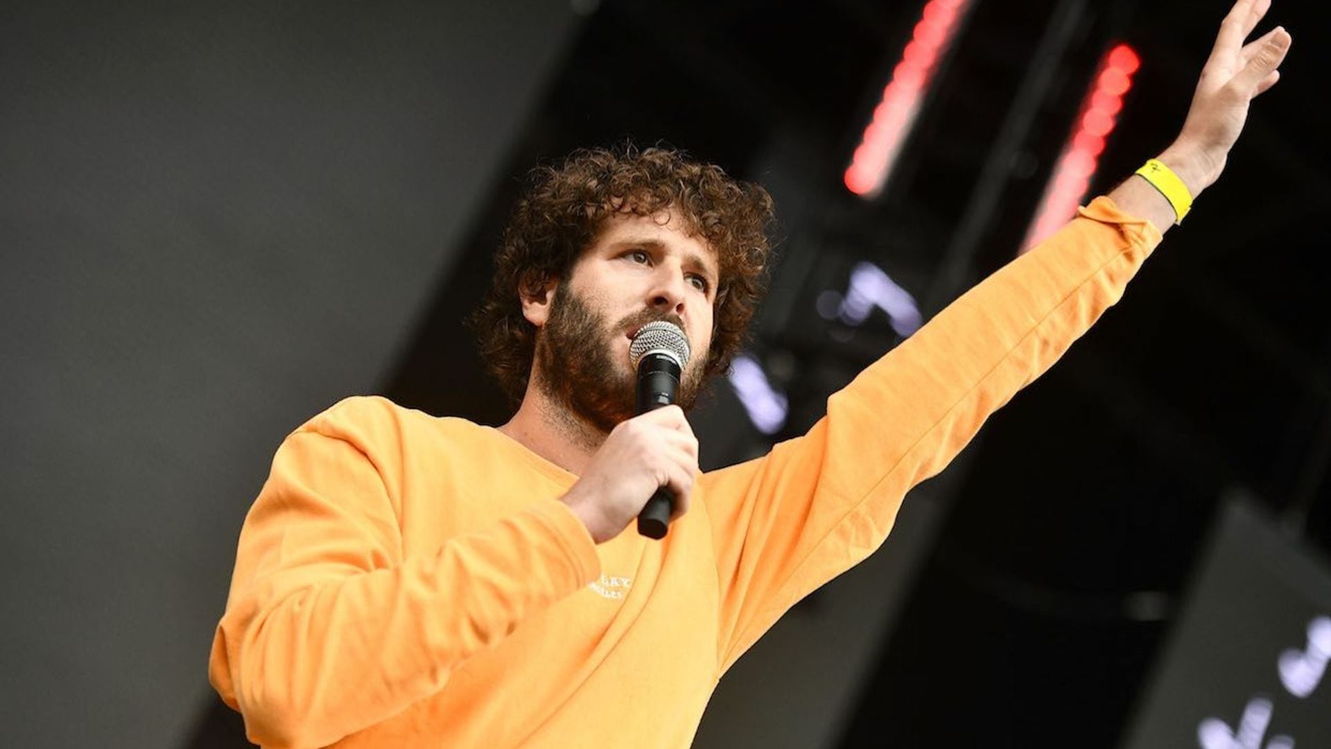 Lil Dicky reúne a Ariana Grande, Justin Bieber o Leonardo DiCaprio para salvar el planeta