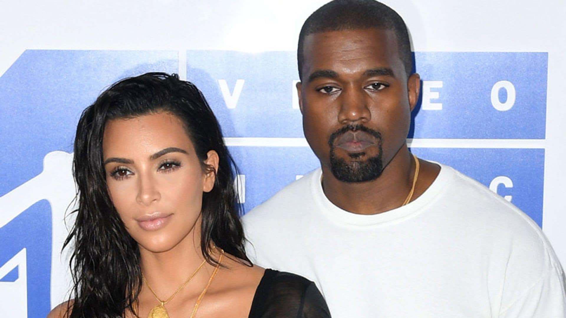 Kim Kardashian y Kanye West anuncian la llegada de su tercer bebé