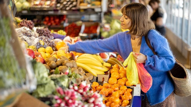 mujer supermercado