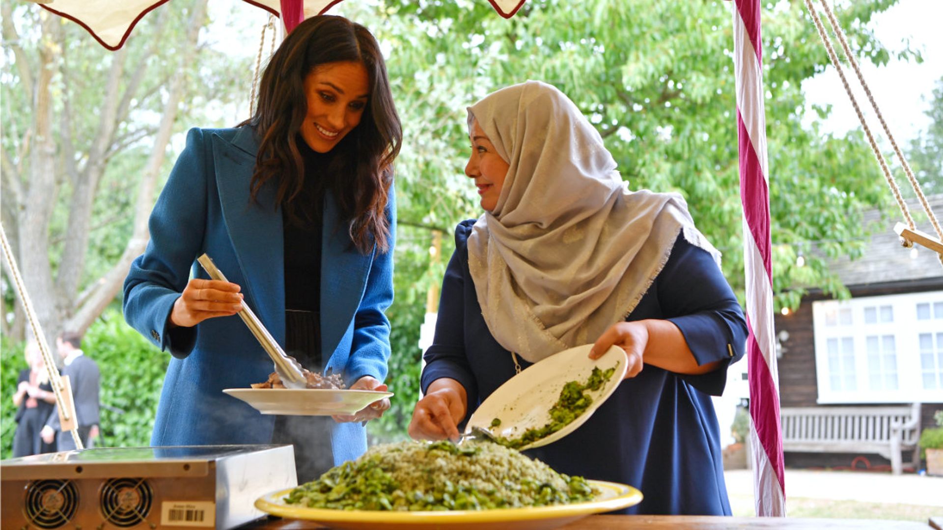 Meghan Markle colabora con el chef José Andrés en un libro de cocina solidario ¡y su receta tiene historia!