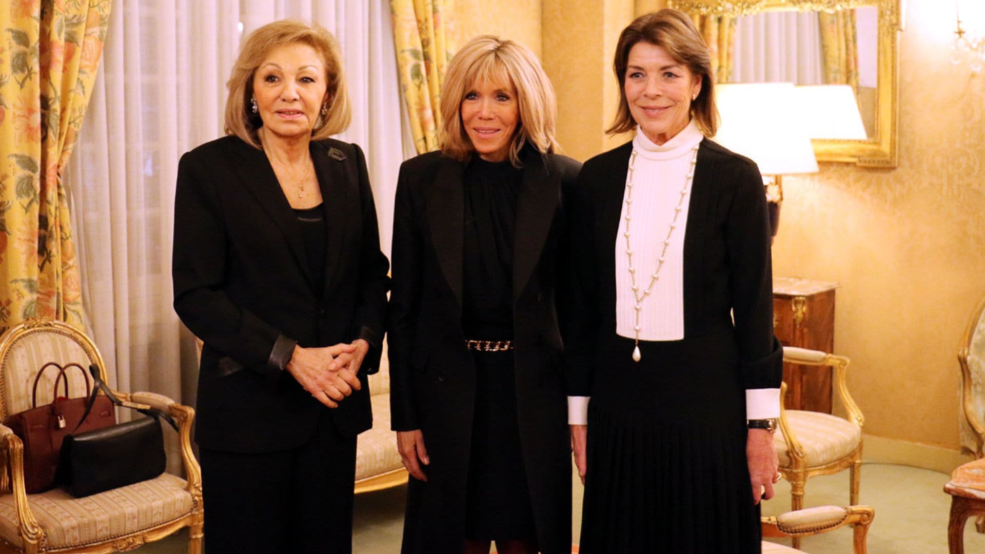 Carolina de Mónaco, Farah Diba y Brigitte Macron, cumbre histórica en París