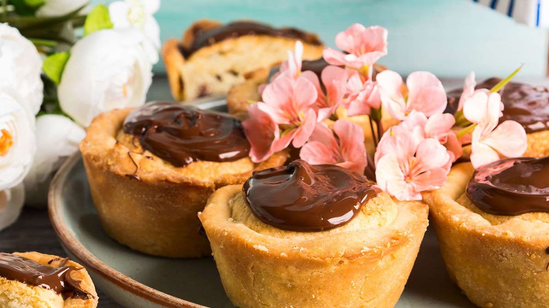 Tartaletas de franchipán con chocolate