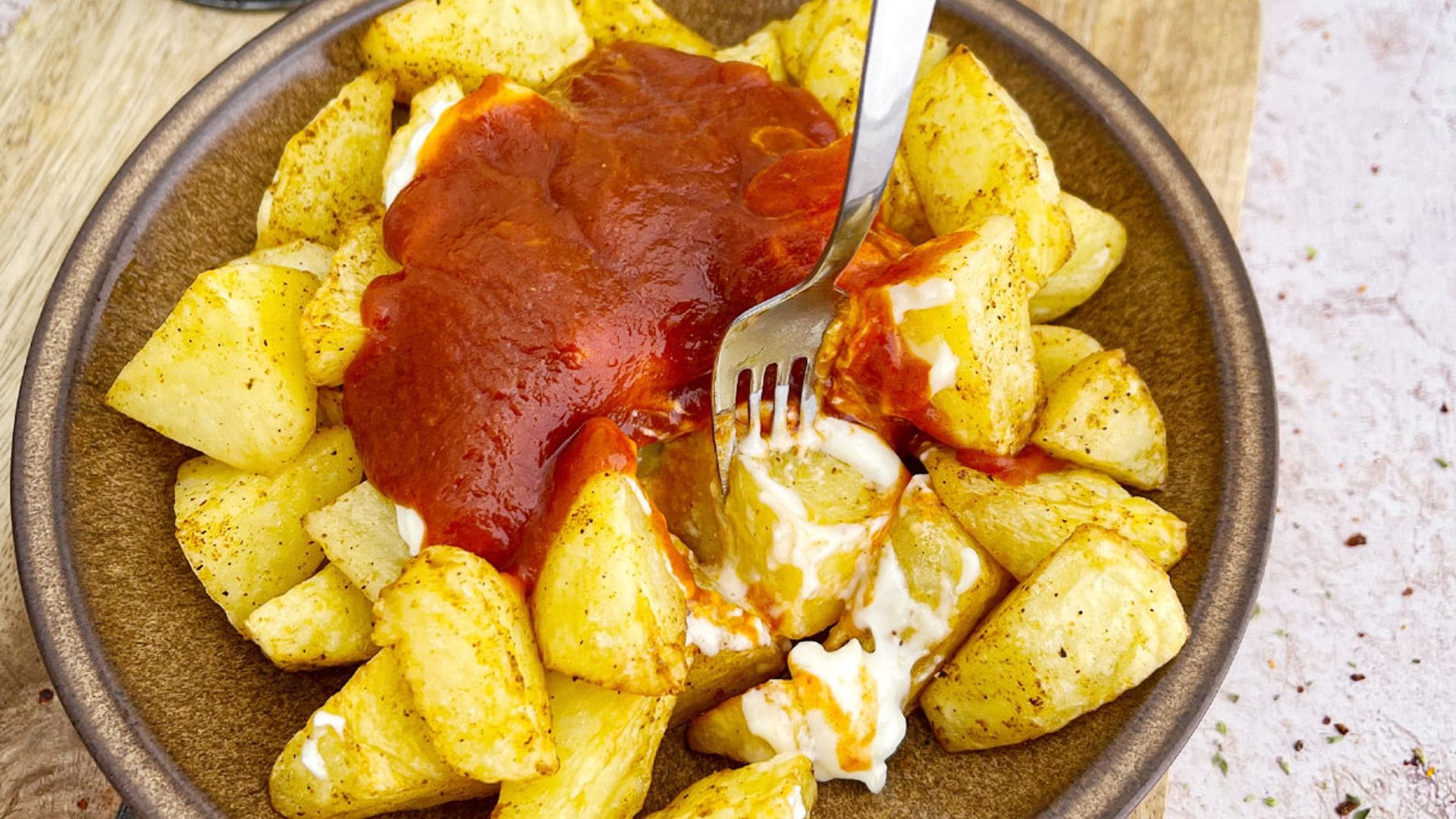 Patatas bravas con airfryer