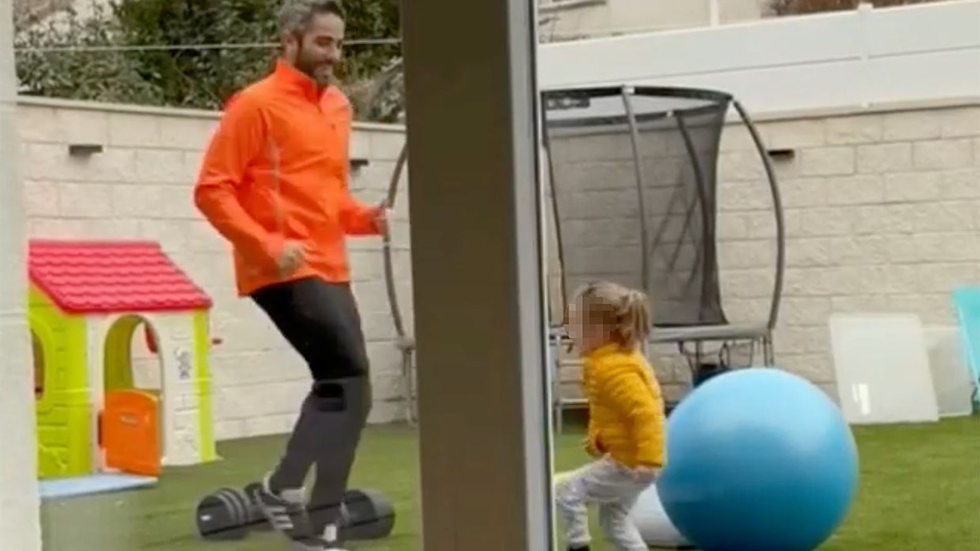 La entrenadora favorita de Roberto Leal... ¡su hija Lola!