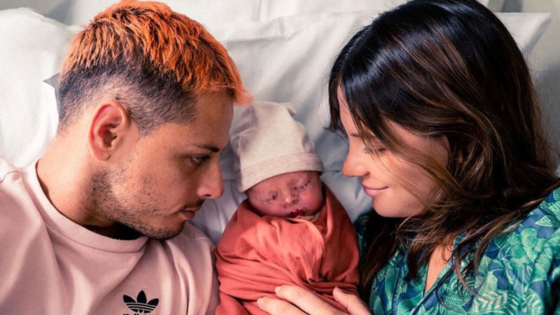 Javier Hernández 'Chicharito' y Sarah Kohan han sido padres