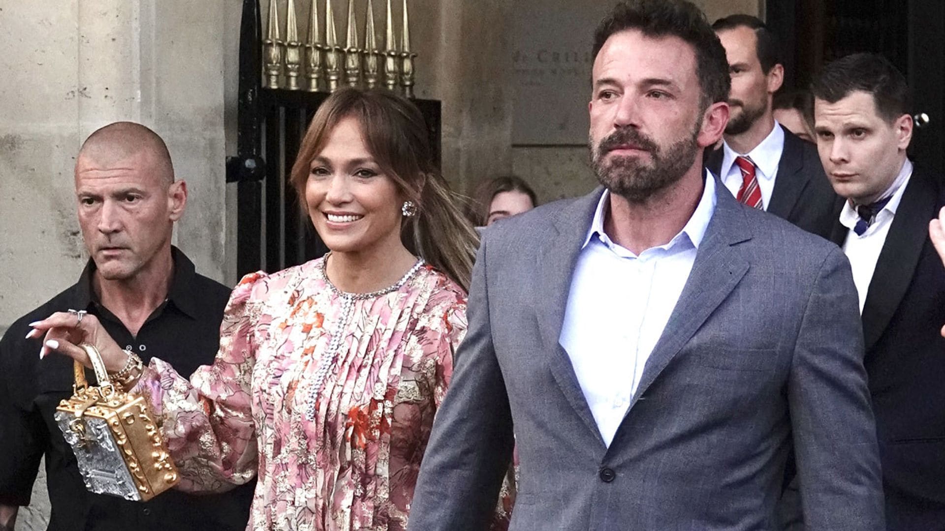 La sonrisa de Jennifer Lopez al celebrar en la ciudad de la luz su primer cumpleaños casada con Ben Affleck