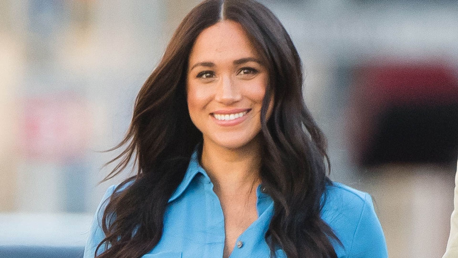 Meghan Markle estrena un minivestido ¡que cuesta menos de 25 euros!