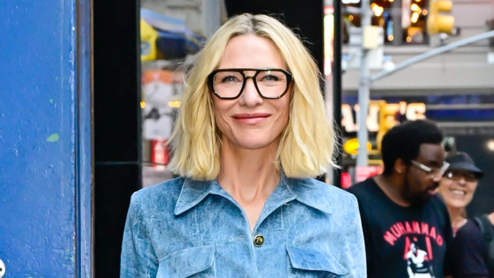 Cate Blanchett trae de regreso uno de los accesorios más llamativos de los 2000s