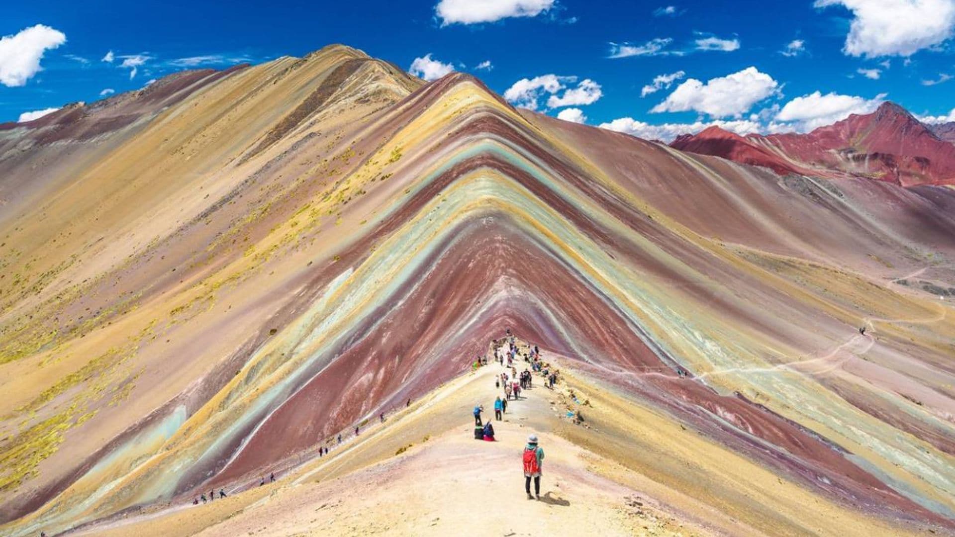 cima de la montana de los 7 colores vinicunca peru