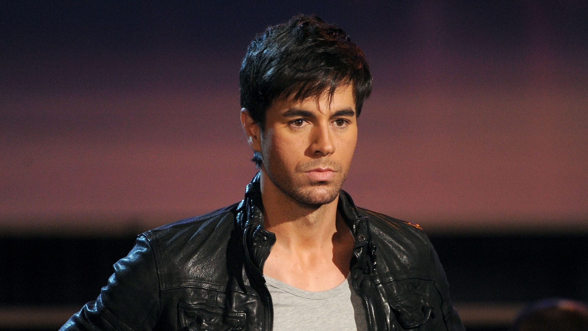 Enrique Iglesias lanza una advertencia a sus fans sobre una estafa con su nombre: 'Es muy triste'